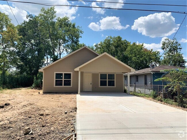 Building Photo - 6229 Bobby Burns St Rental