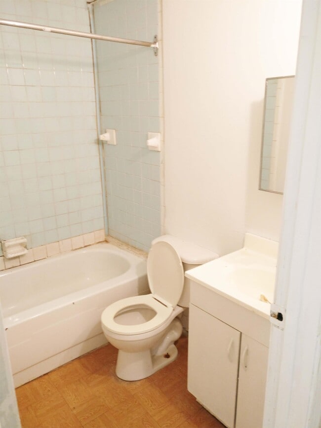 Photo - 3173 Sandwich St. Unit 8