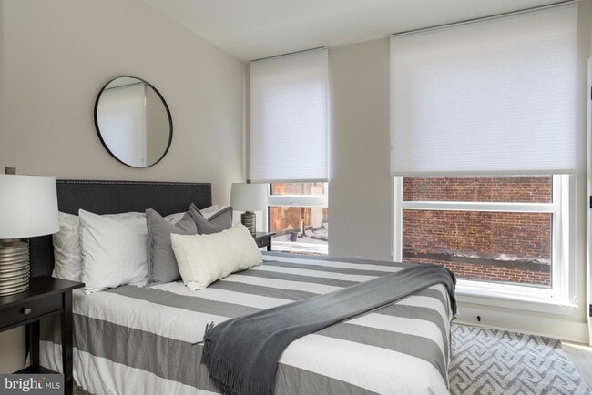 Photo - 1805 N Howard St Unit 505