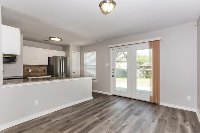 Photo - 6401 Springfield Dr