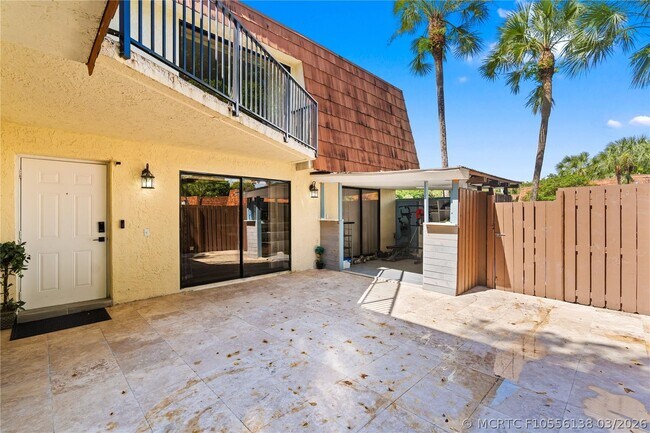Photo - 1600 Coral Ave