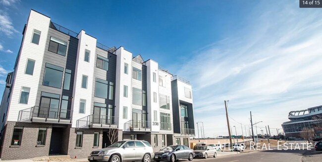 Building Photo - 2018 N Bryant St Unit 102