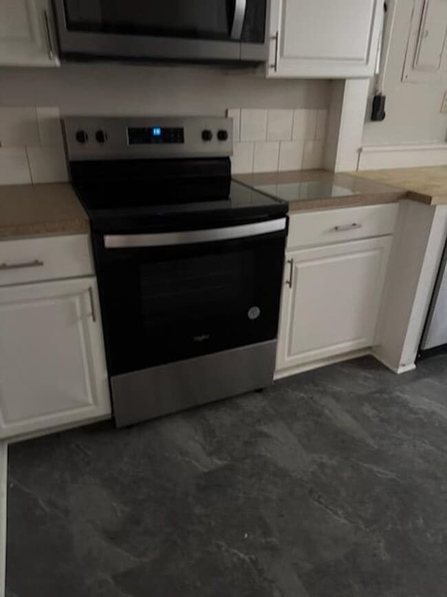 Photo - 2 bedroom, 1 bath house for rent