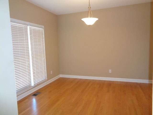 Photo - 928 Wonderland Pass