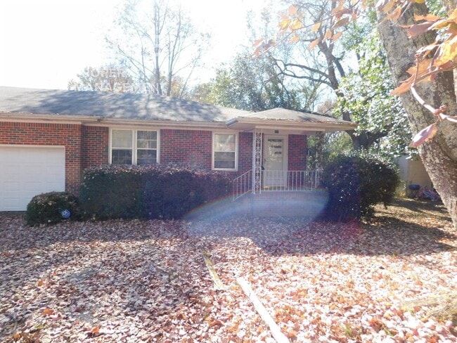 Photo - 117 22nd Ave NE