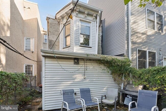 Photo - 1722 Willington St