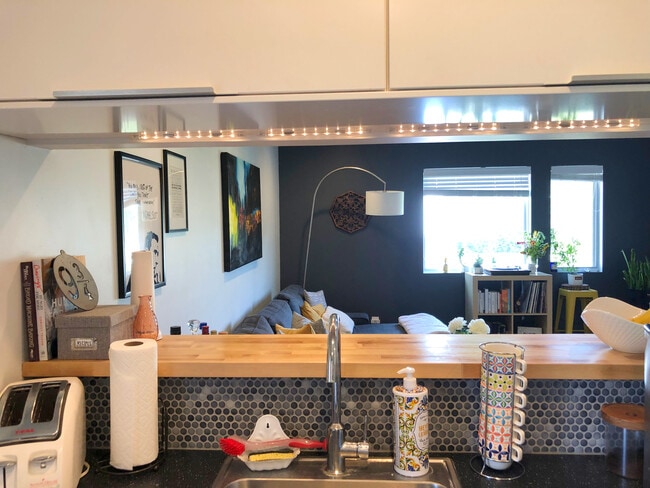 Photo - 2147 North Pennsylvania Street Unit 2147 N Pennsylvania St.  B