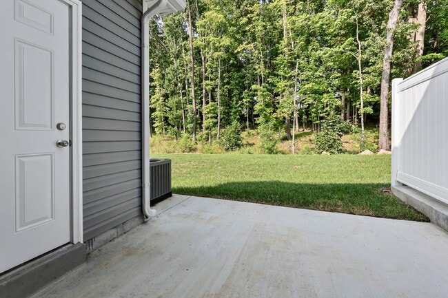 Photo - 215 W Point Dr