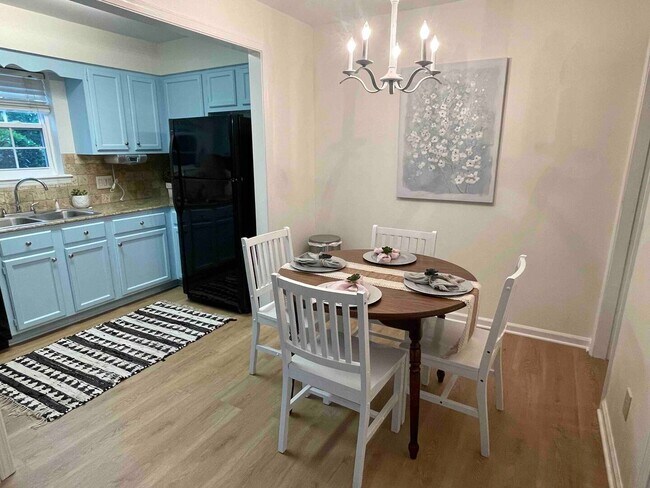 Photo - 843 Harbor Bend Dr