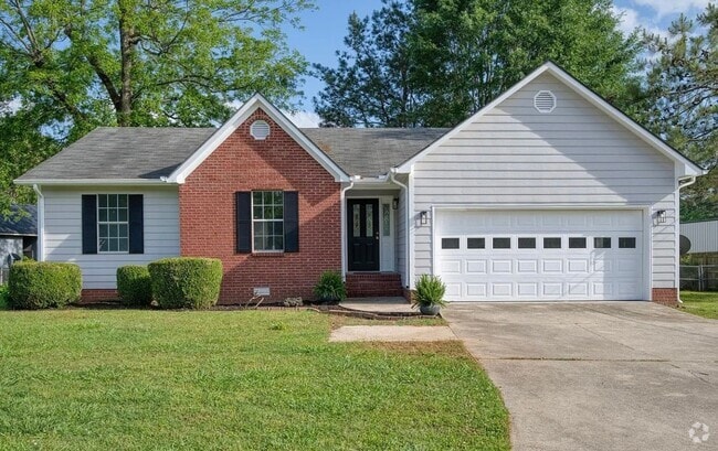 Building Photo - CHARMING - GREAT LOCATION Rental