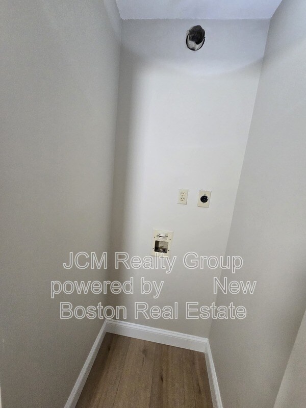Photo - 80 Sagamore St Unit 305 / Elevator