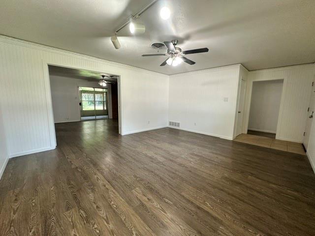 Photo - 2820 Southgate Dr