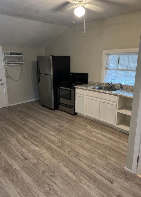 Photo - 1209 Earl St