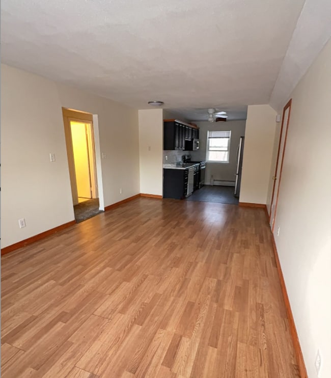Photo - 2 Bedrooms 1 Bath Condo For Rent