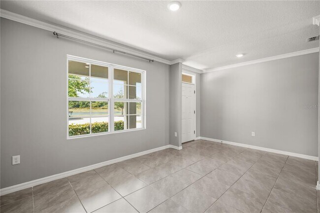Photo - 1711 Setter Ave