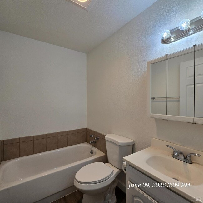 Photo - 118 Yosemite Cir