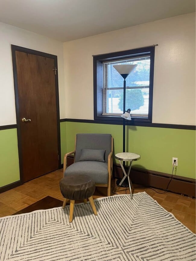 Photo - 16 Bonticou View Dr