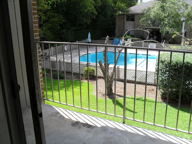 Building Photo - Shandon Gardens Unit #12 Rental