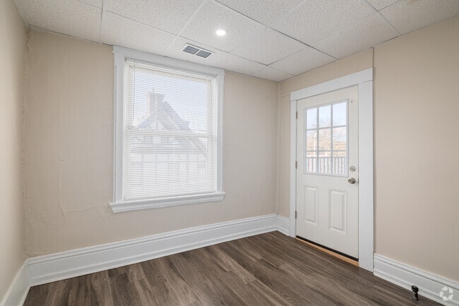 3BR, 1BA - Bedroom - The Ell on Ellsworth (A Hudson Property)