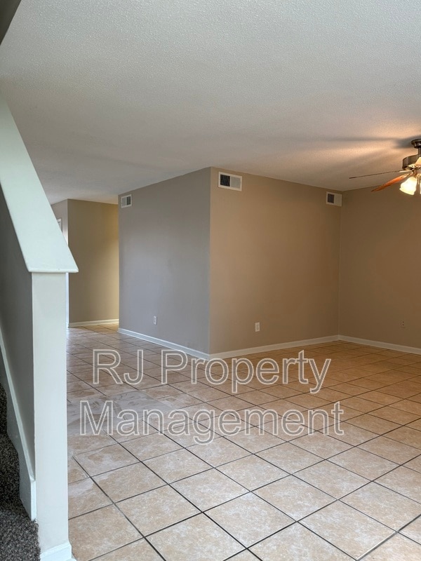 3400 Lord Dunmore Cove
