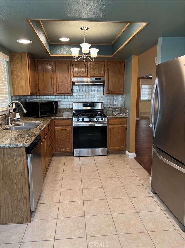 Photo - 11675 Maple St