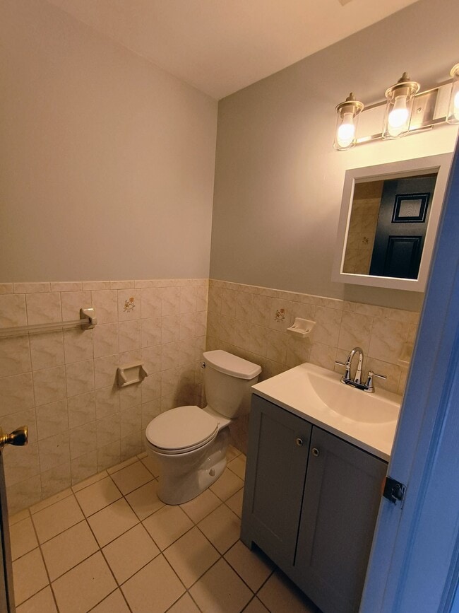 Photo - 347 Ridgewood Ave