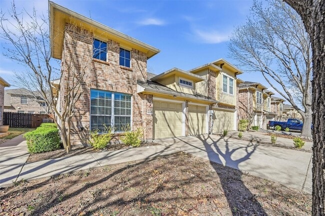 Building Photo - 9842 Wake Bridge Dr