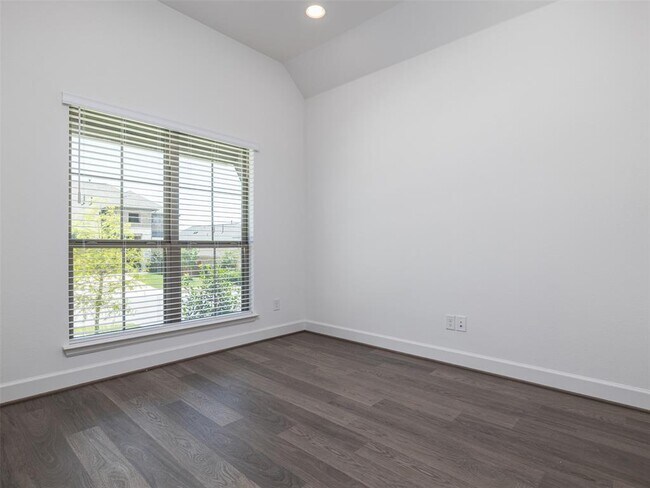 Photo - 217 Gary Wayne Dr