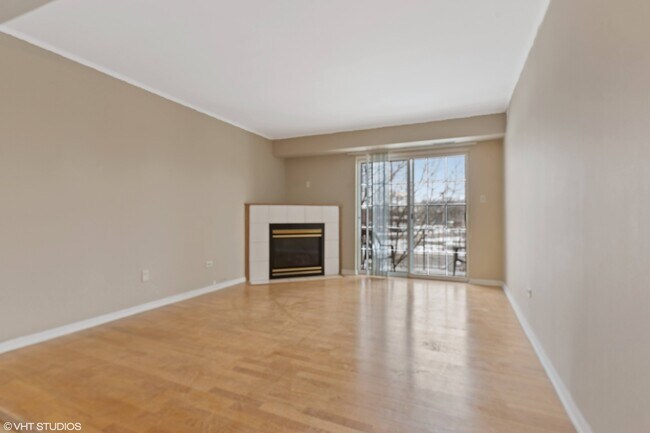 Photo - 1515 N Windsor Dr Townhome