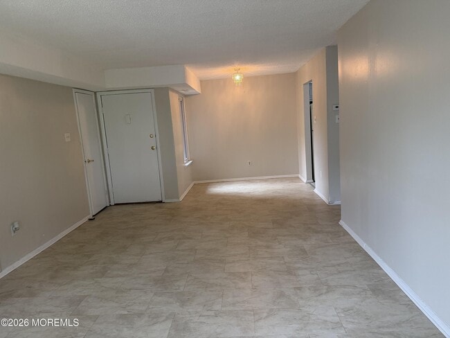 Photo - 74 Northrup Dr Unit x