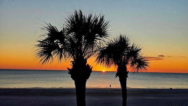 Building Photo - 17940 Gulf Blvd Unit 2D