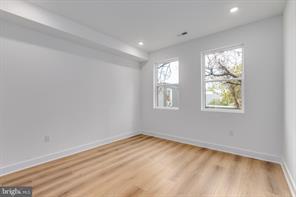 Photo - 511 W York St