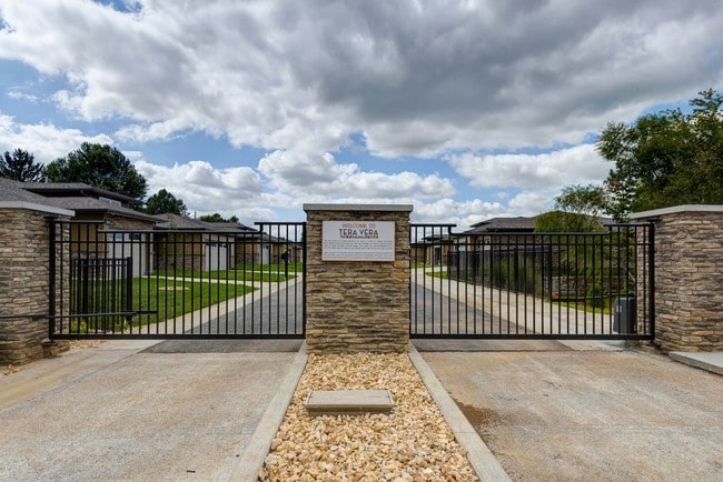 Photo - Tera Vera & Tera Vera II