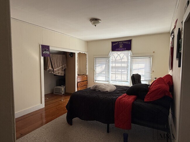 Photo - 12 Braemore Rd