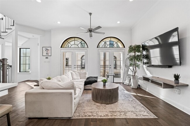 Building Photo - 3319 Beverly Frst Dr