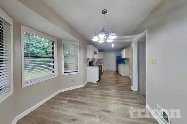 Photo - 4251 Cary Dr SW