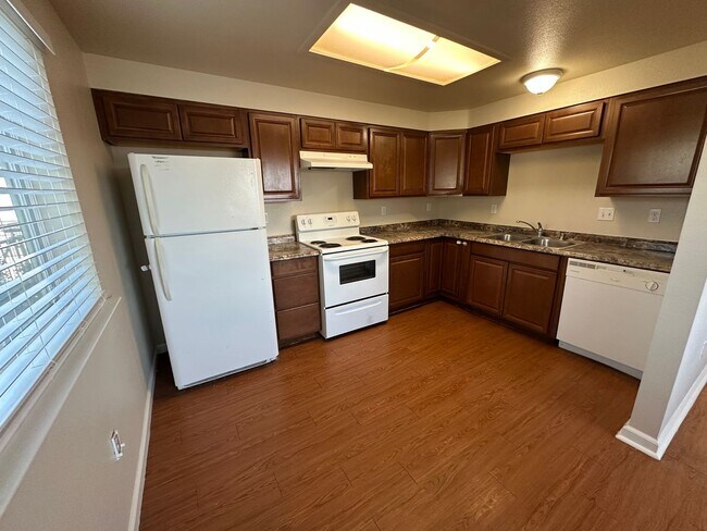 1630 Parker Ave Unit B