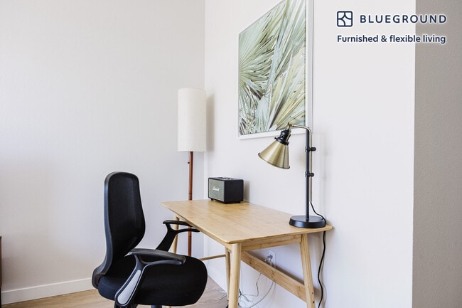 Photo - 200 Mesnager St Unidad FL7-ID1235