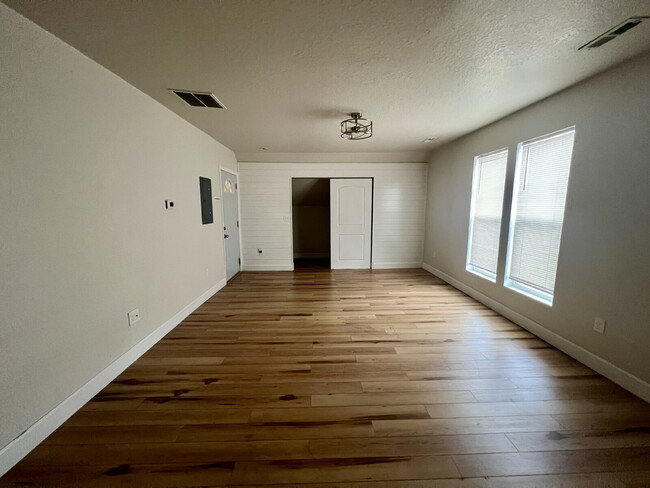 Photo - Price drop! Updated One Bedroom Ready!
