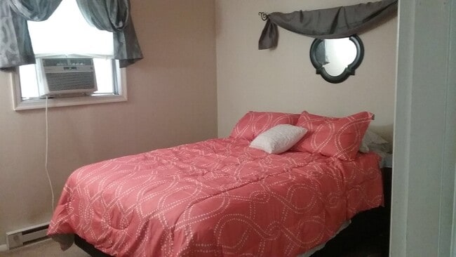 Photo - Enjoy this 2 bedroom Dillsburg County home