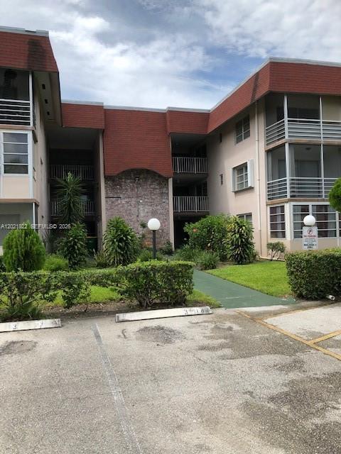 Building Photo - 3061 NW 47th Terrace Unit 335B