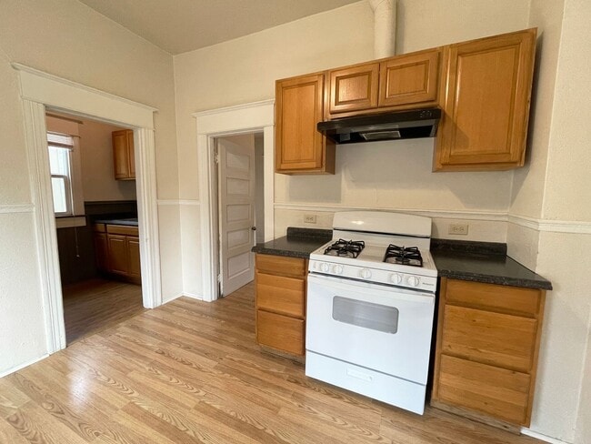 Photo - 4003 NE 7th Ave