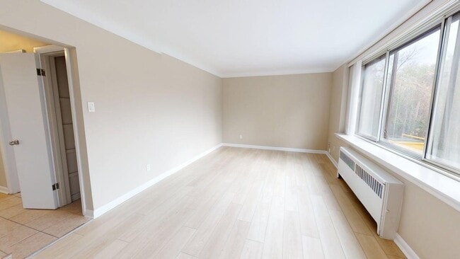 Photo - Arbor Village - 1073 Hollington