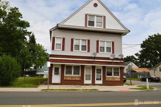 Photo - 73-75-75 Woodbridge Ave Unidad 4