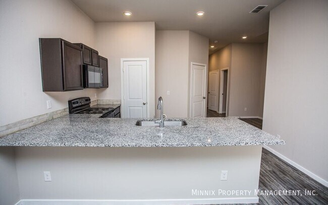 Photo - 1639 133rd St