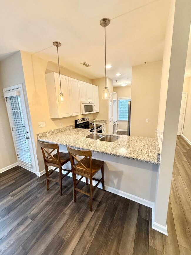 Photo - 8938 Rosalyn Glen Rd