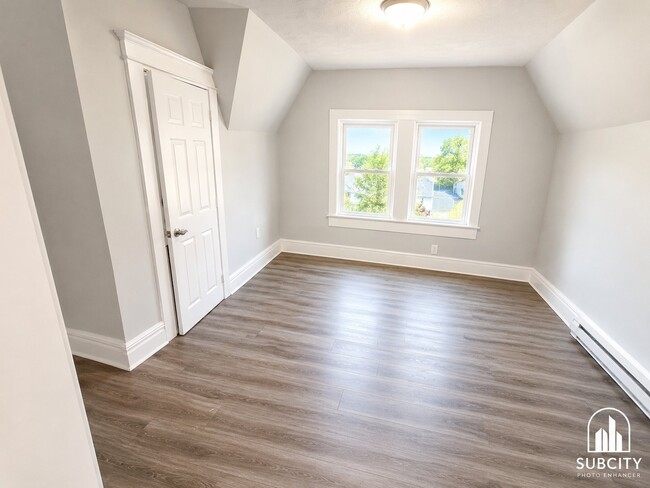 Photo - 192 Seymour Ave Unit 3