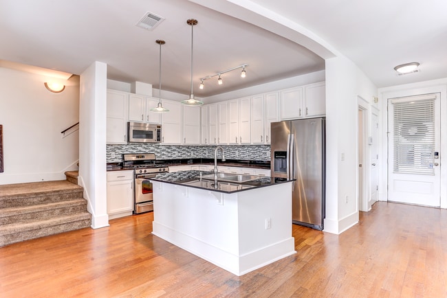 Photo - 670 Marina Cottage Dr