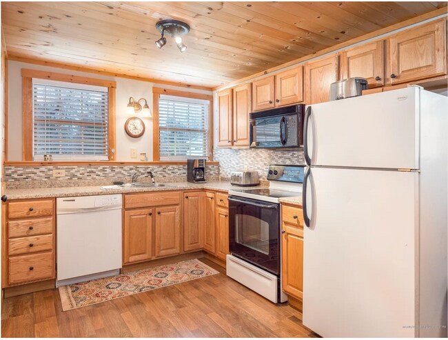 28 Paradise Rd Unit Nimo Parikh