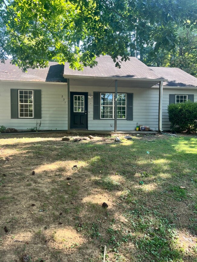 Building Photo - 231 Whispering Pine Cir NE Rental
